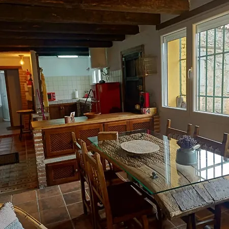 Casa La Almazara 펜션